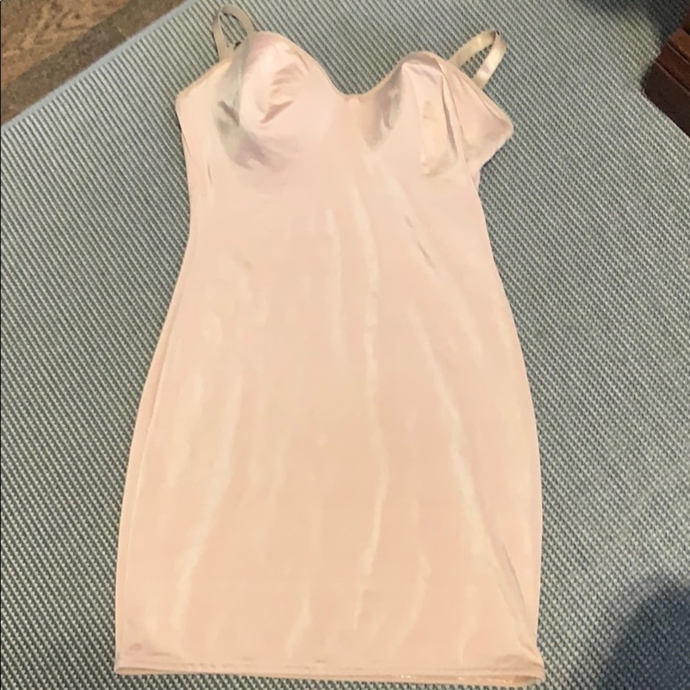 Curves 38dd shaper slip. NWOT